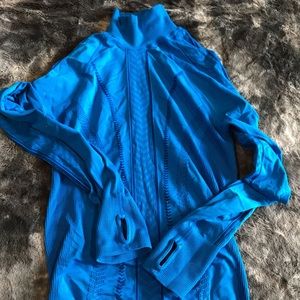 Blue Zella turtleneck workout top